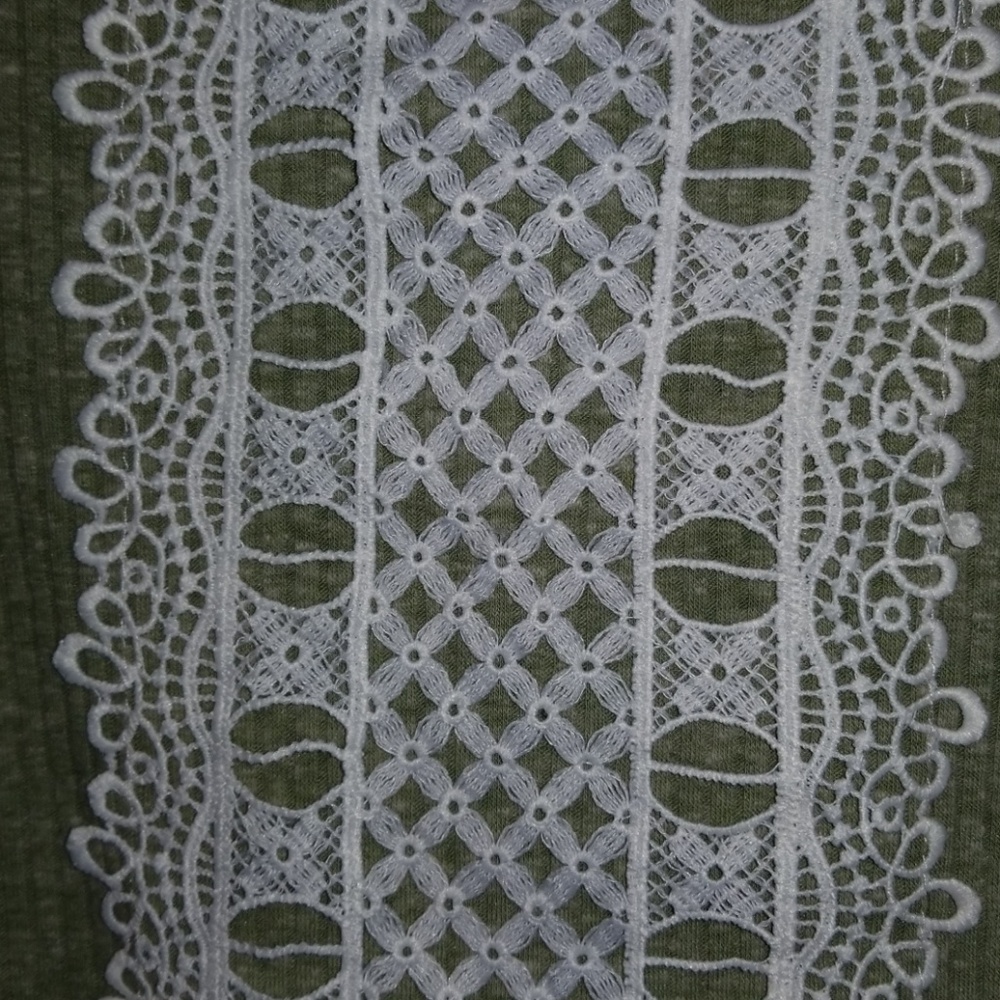 Green Shirt - Picture 3 of 3